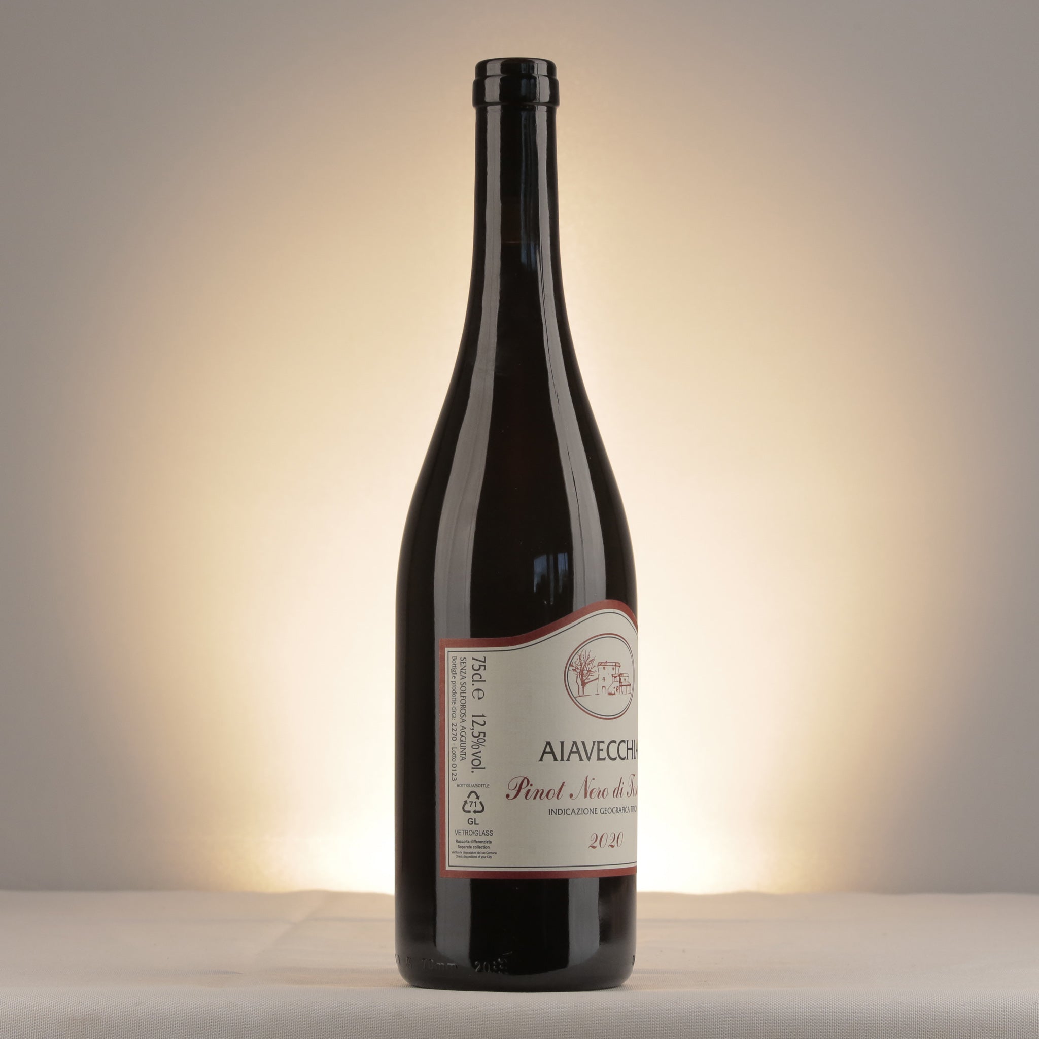 Aia Vecchia Pinot Nero di Toscana 2020 Bottle label