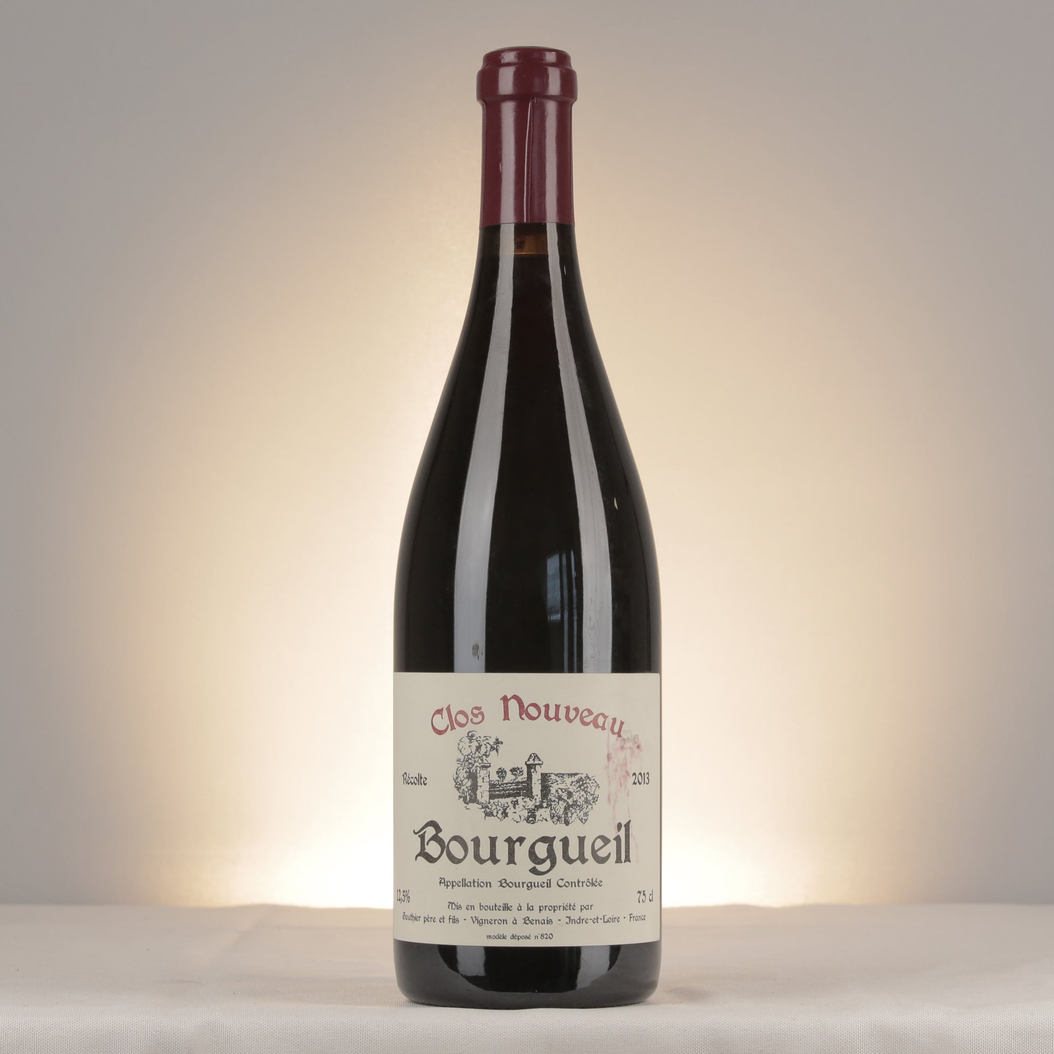 Bourgueil Clos Nouveau 2013 Bottle front (lot 5af8)