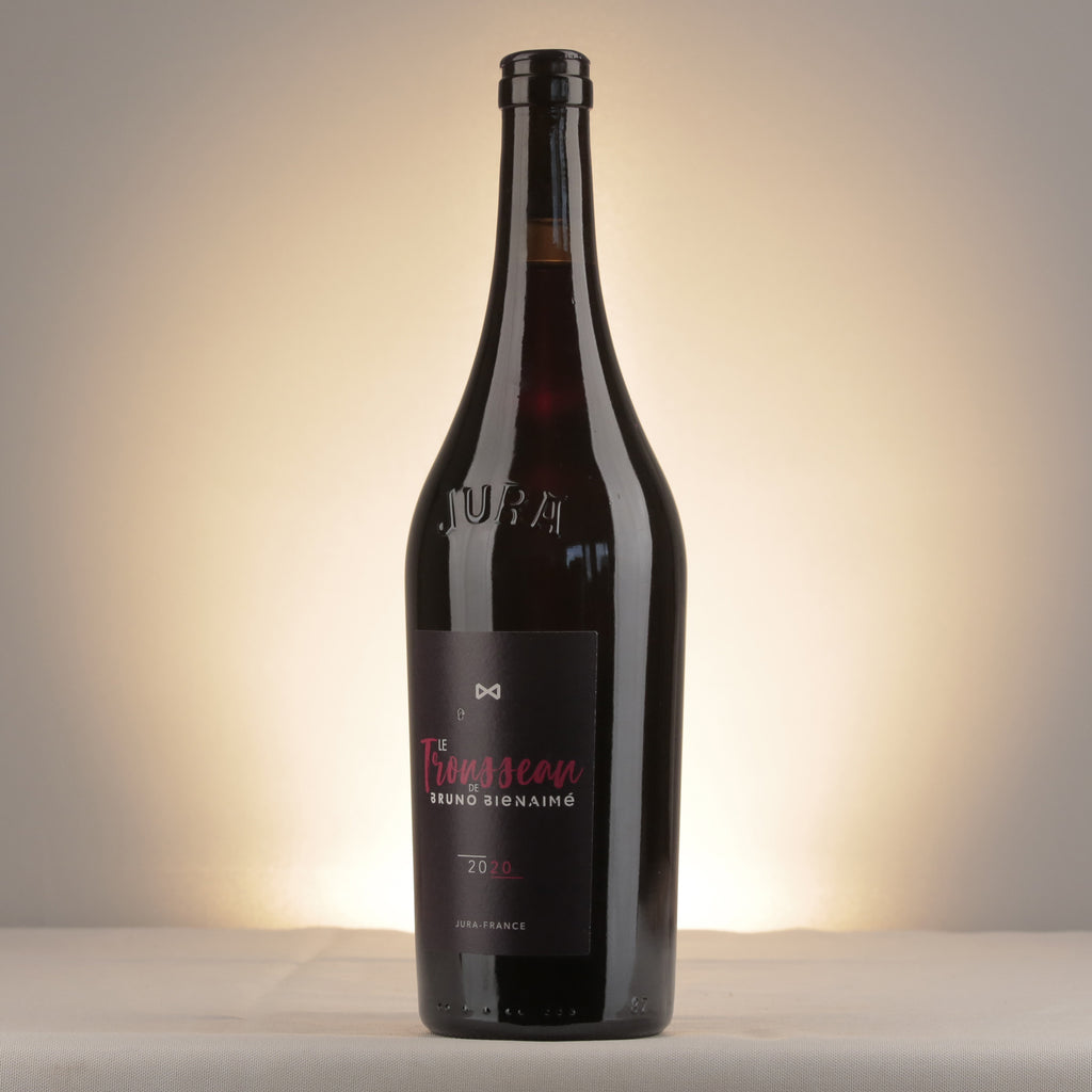 Bienaimé Côtes du Jura Le Trousseau 2020 Bottle detail