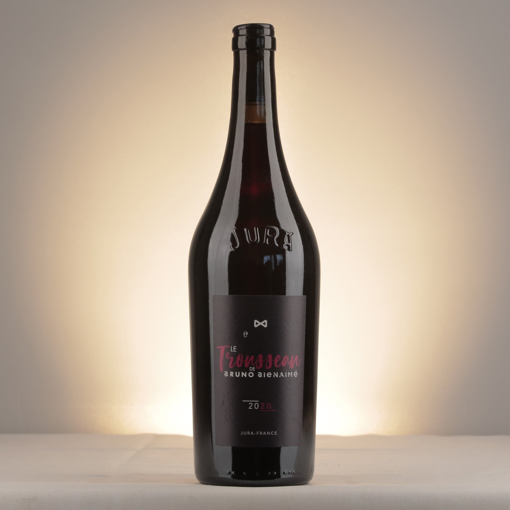 Bienaimé Côtes du Jura Le Trousseau 2020 Bottle front