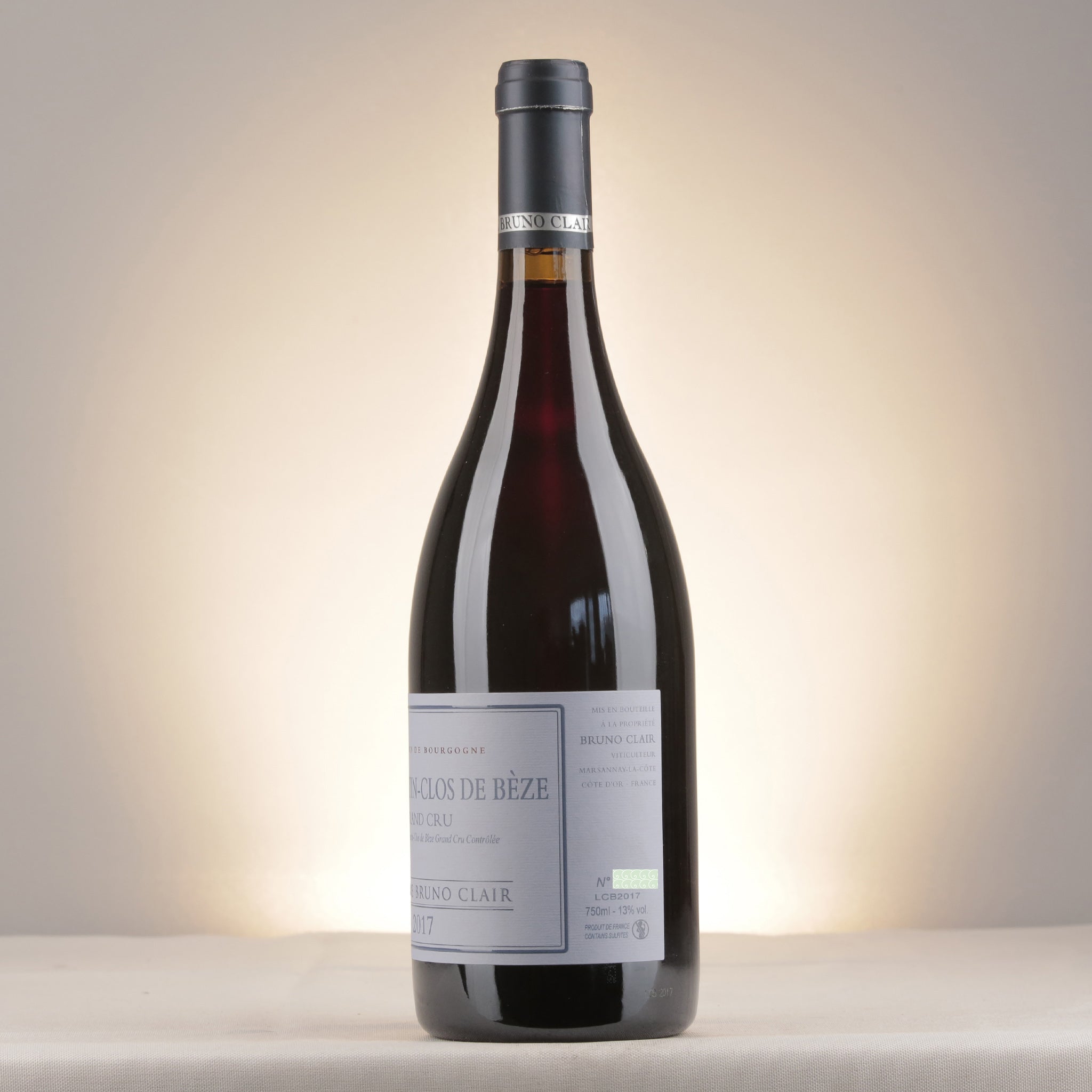 Domaine Bruno Clair Chambertin-Clos de Bèze Grand Cru 2017 Bottle detail
