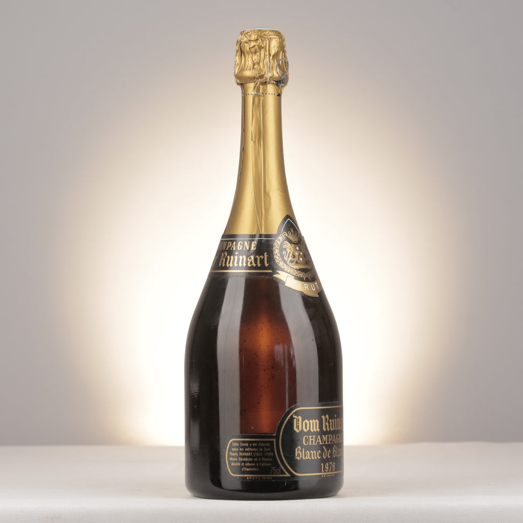 Champagne Ruinart Dom Ruinart Blanc de Blancs 1976 Bottle turned right