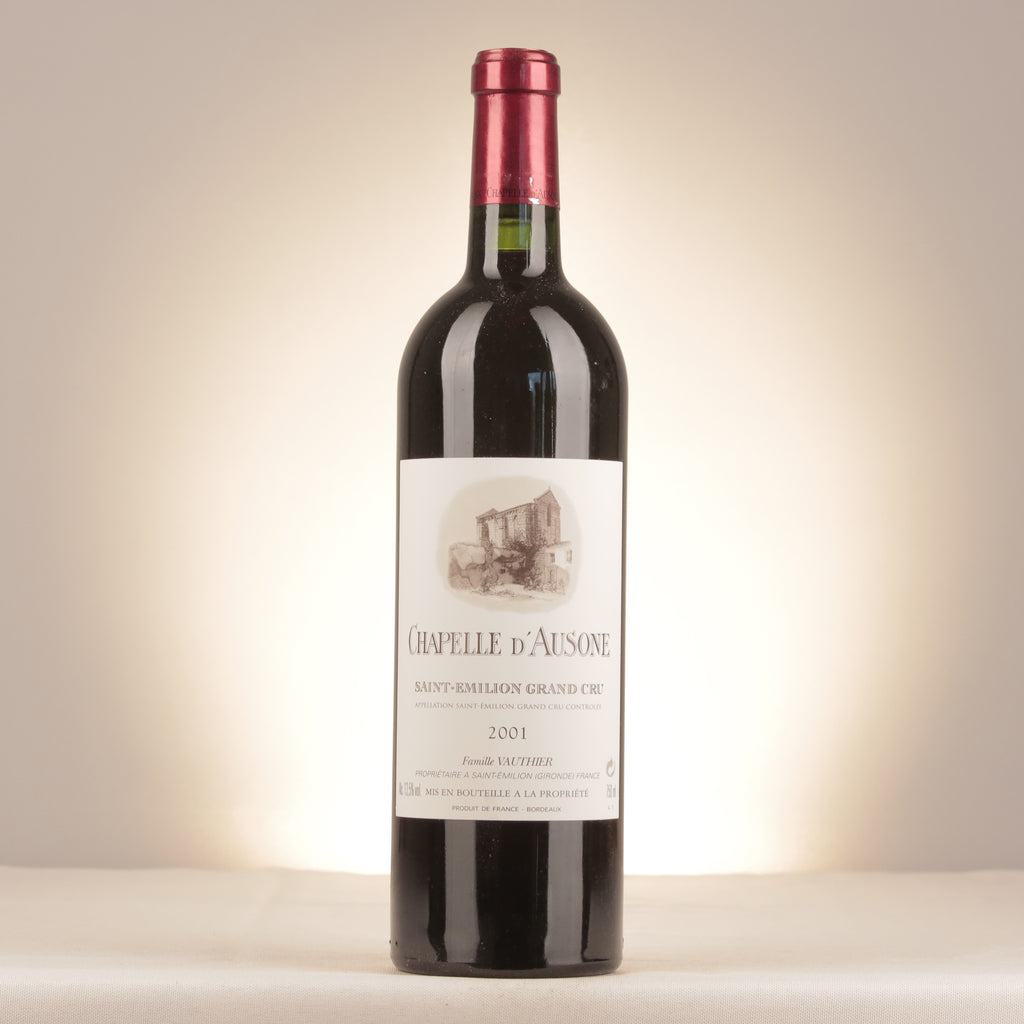 Château Ausone Chapelle d'Ausone Saint-Émilion Grand Cru 2001 Bottle front