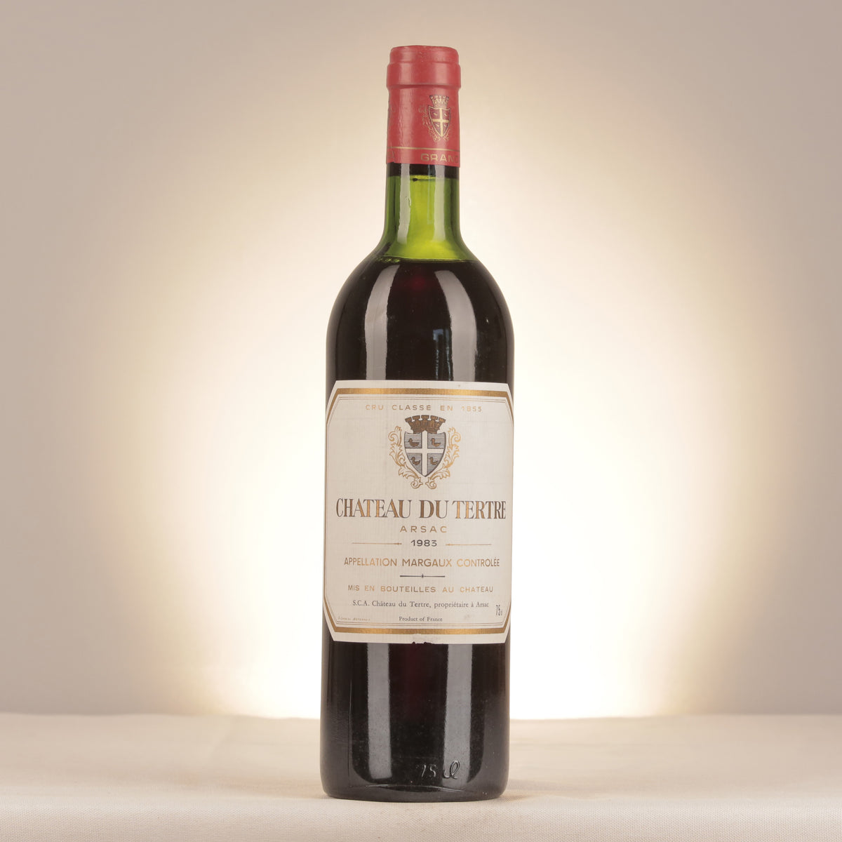 Château du Tertre Château du Tertre 1983 Bottle front (lot d917)