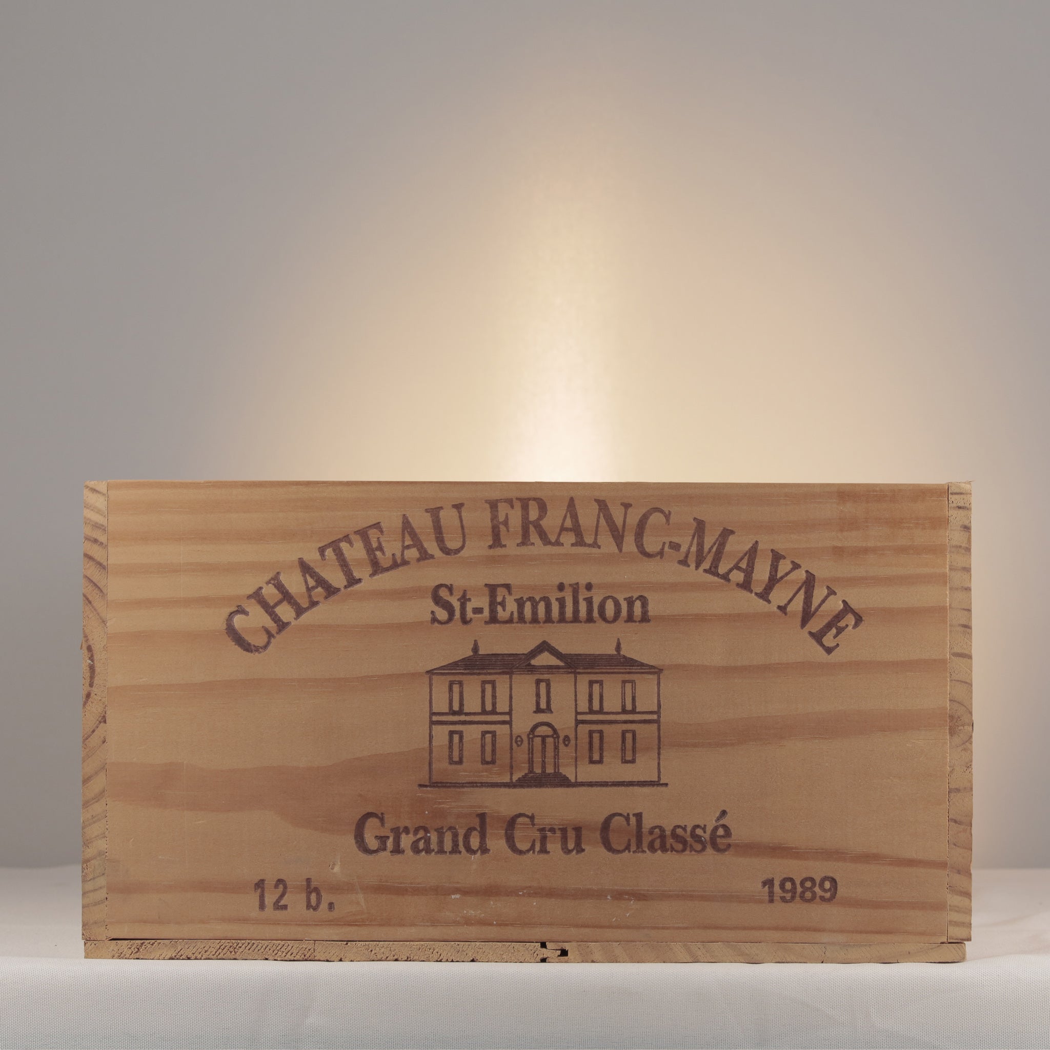 Château Franc Mayne 1989 Bottle detail