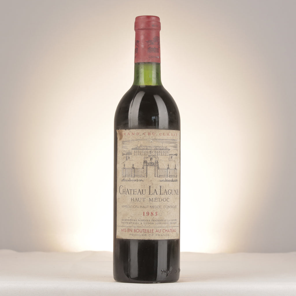 Château La Lagune Château La Lagune 1983 Bottle front (lot b8d9)