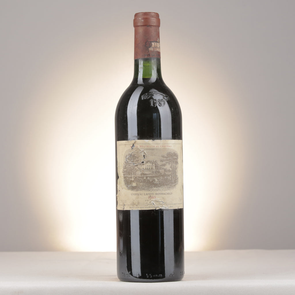 Château Lafite Rothschild 1985 Bottle front (lot c061)