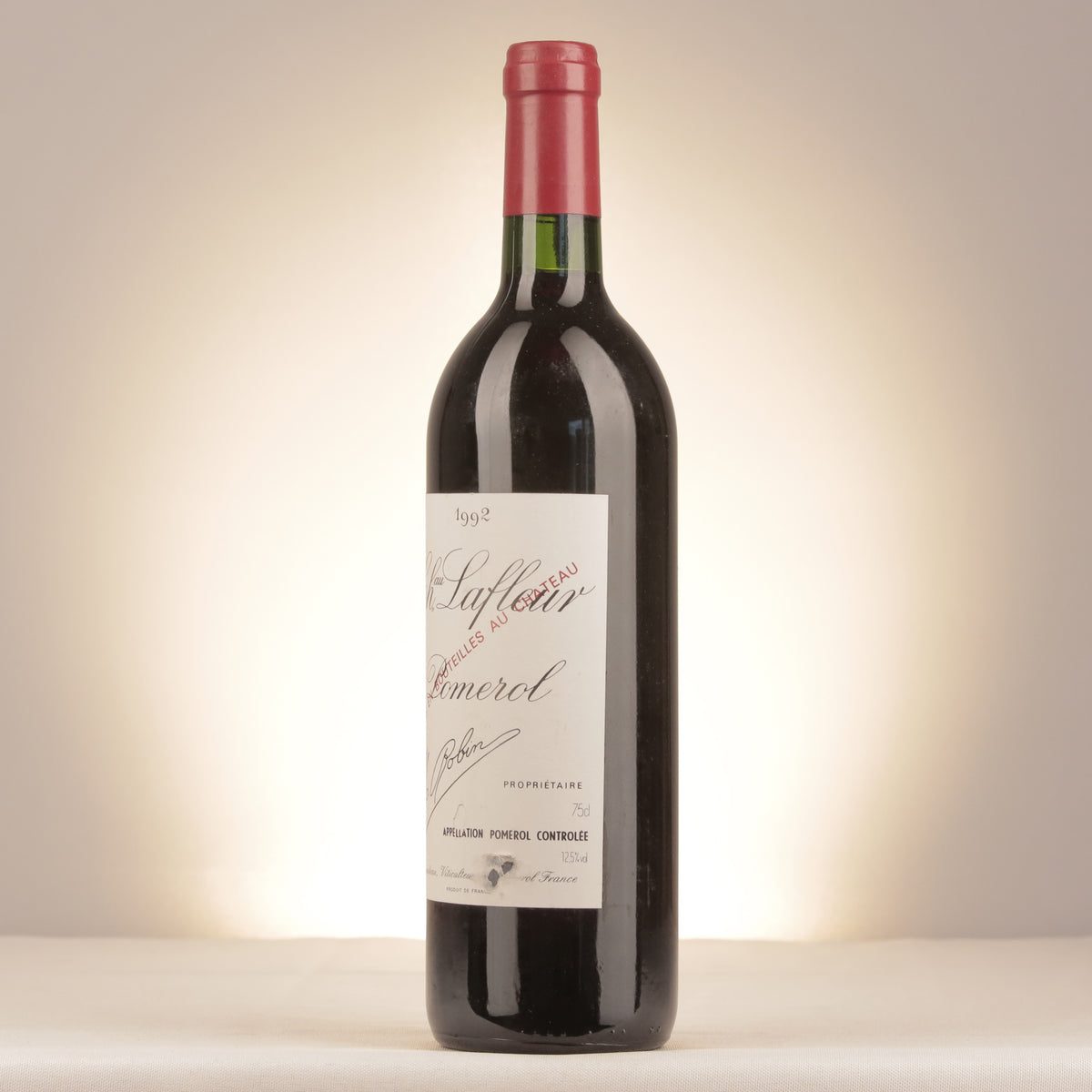 Château Lafleur Château Lafleur 1992 Bottle turned left (lot 3523)