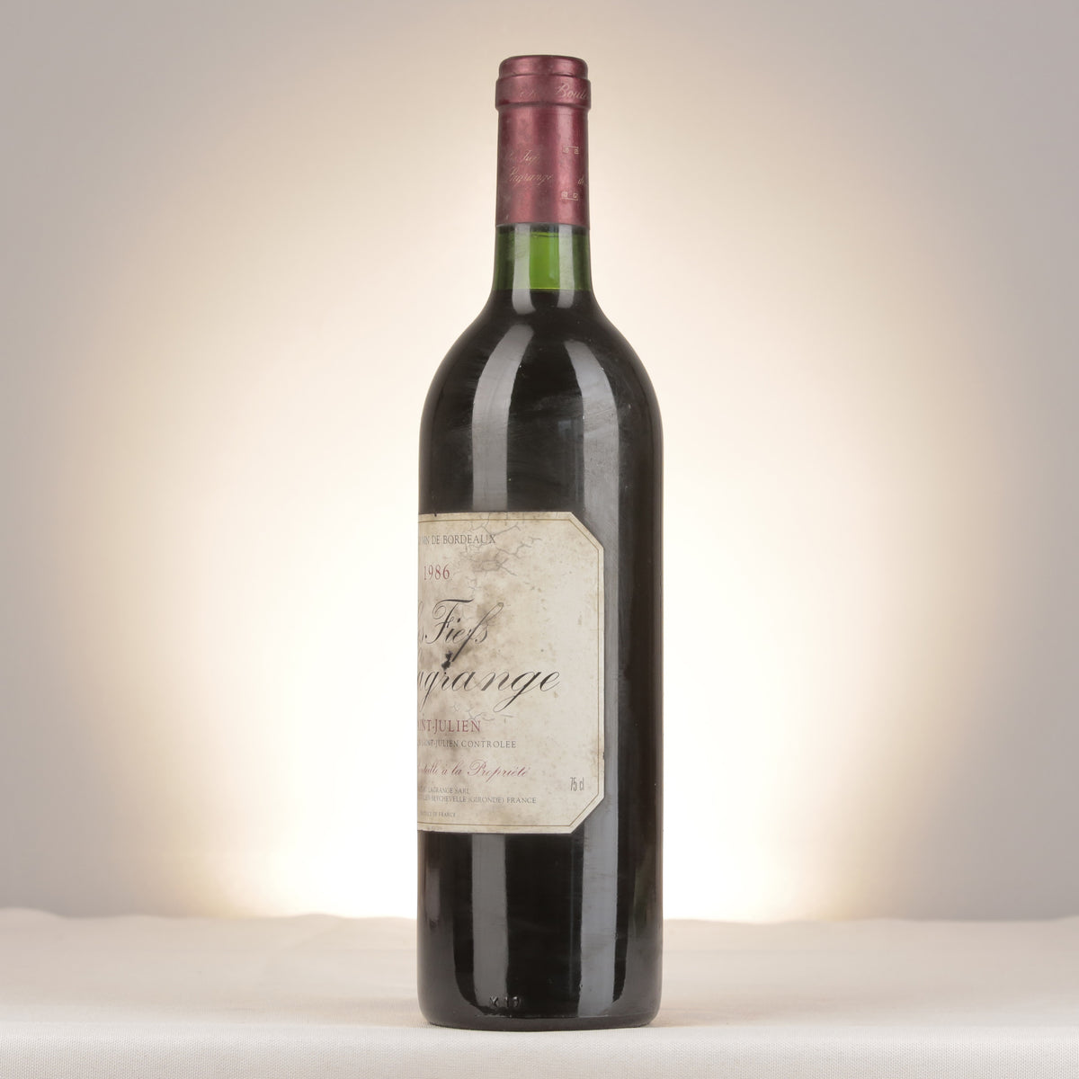 Château Lagrange Les Fiefs de Lagrange Saint-Julien 1986 Bottle detail