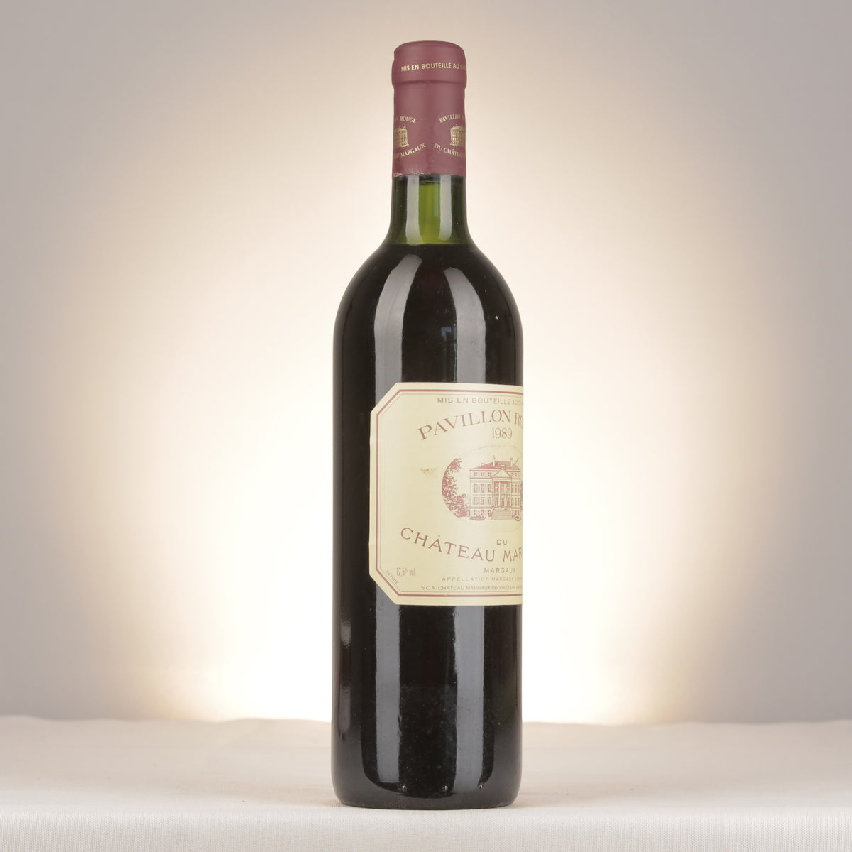 Château Margaux Pavillon Rouge du Château Margaux 1989 Bottle turned right (lot 8fb1)