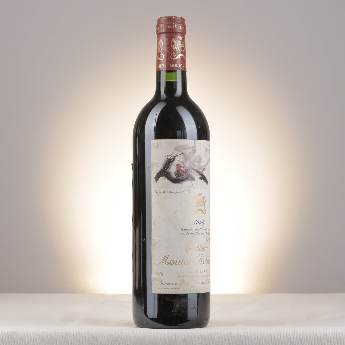 Mouton Rothschild Château Mouton Rothschild 1996 Bottle turned right (lot 083e)