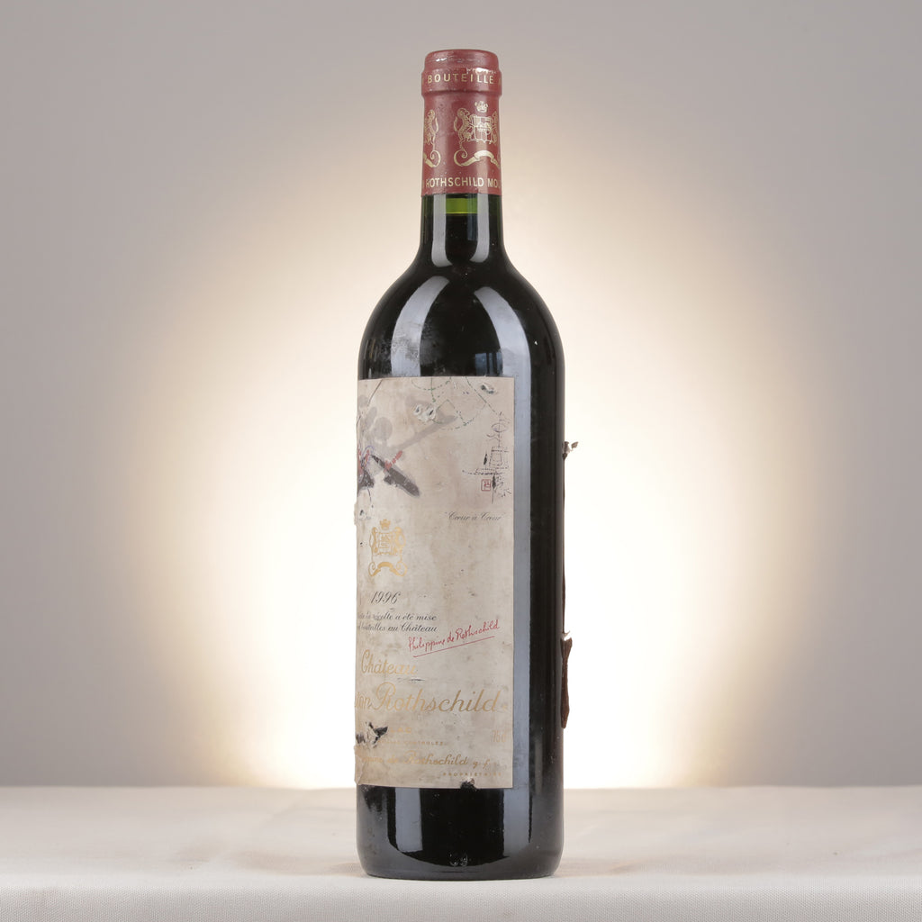 Mouton Rothschild Château Mouton Rothschild 1996 Bottle turned left (lot d104)