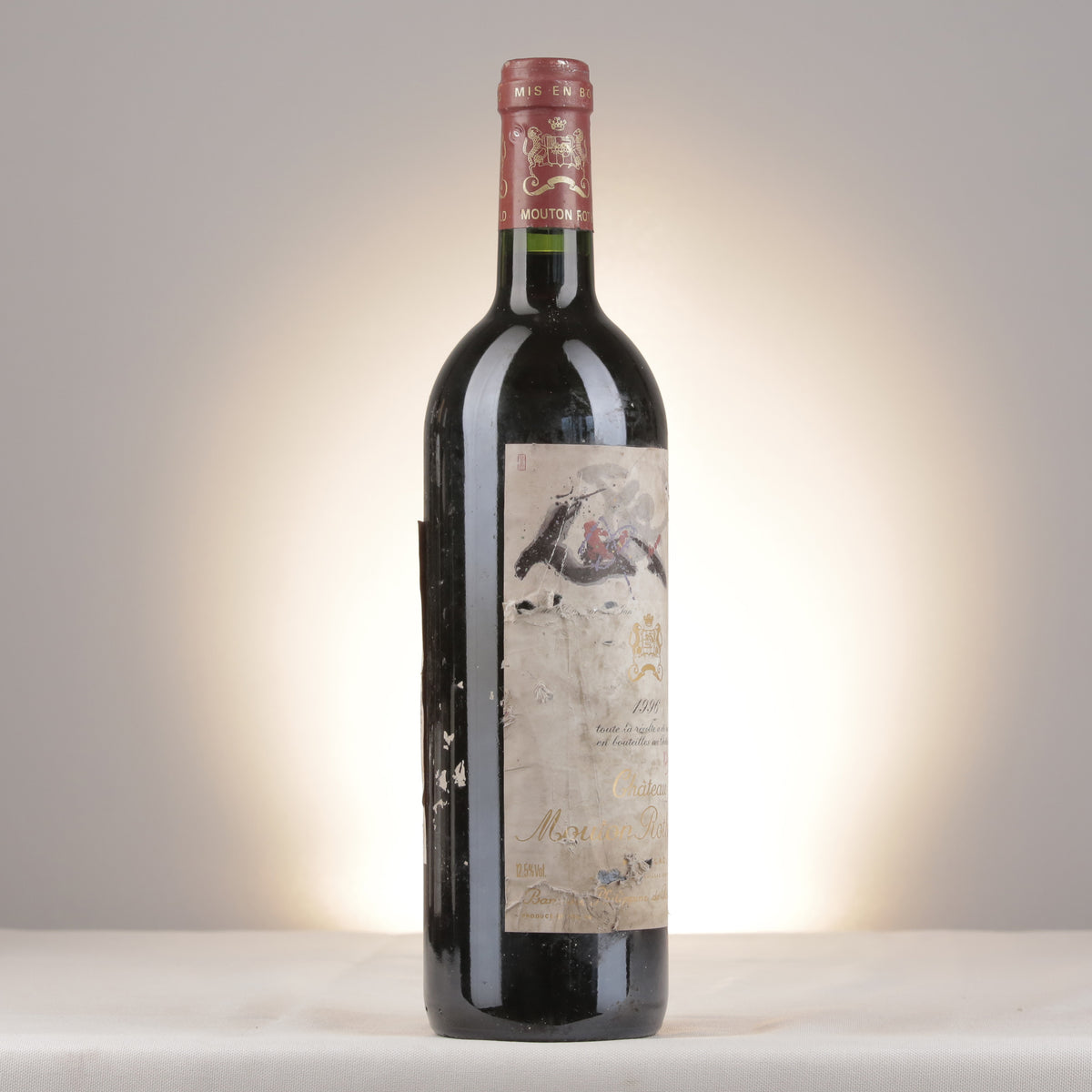 Mouton Rothschild Château Mouton Rothschild 1996 Bottle turned right (lot d104)