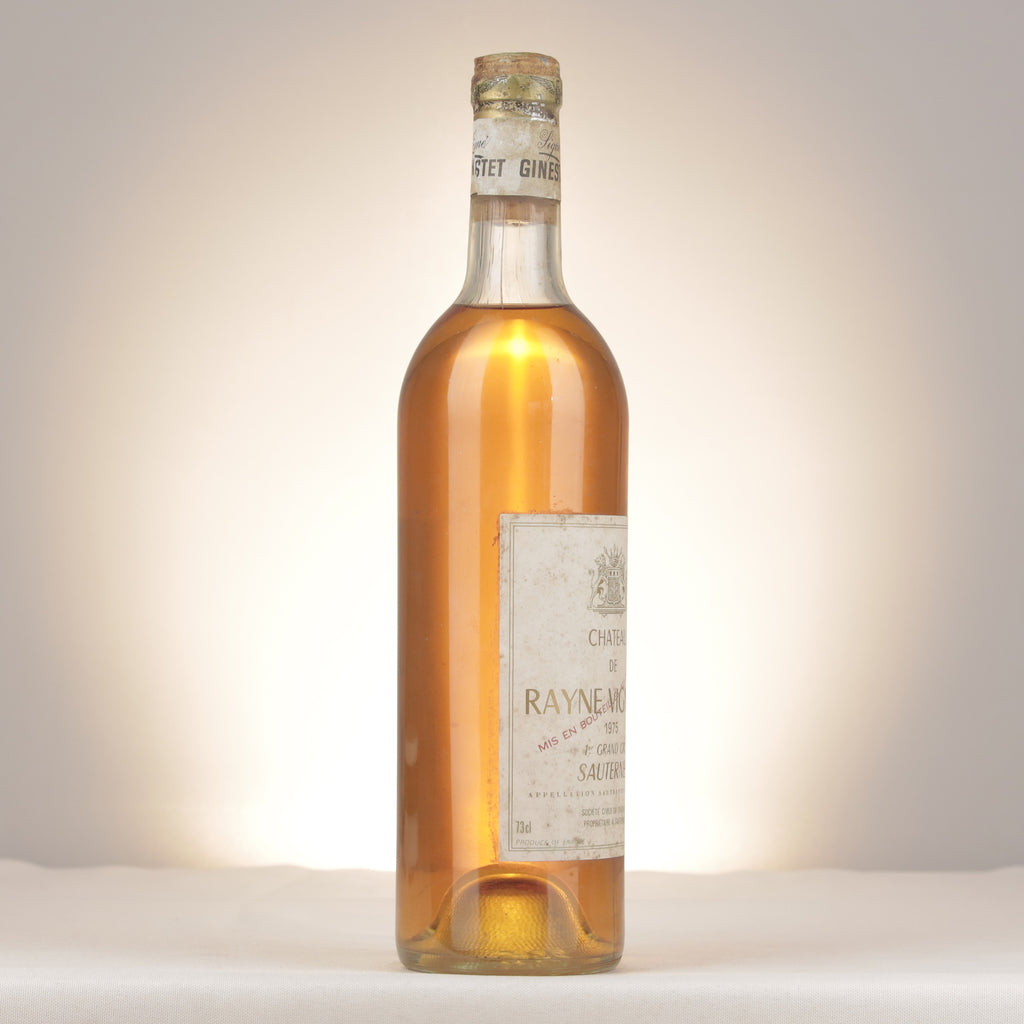 Château Rayne Vigneau Château de Rayne Vigneau 1975 Bottle turned right
