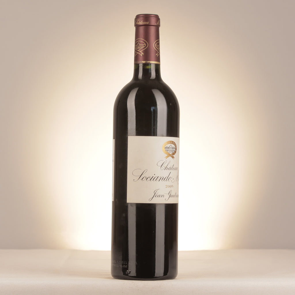 Château Sociando-Mallet 2009 Bottle turned right