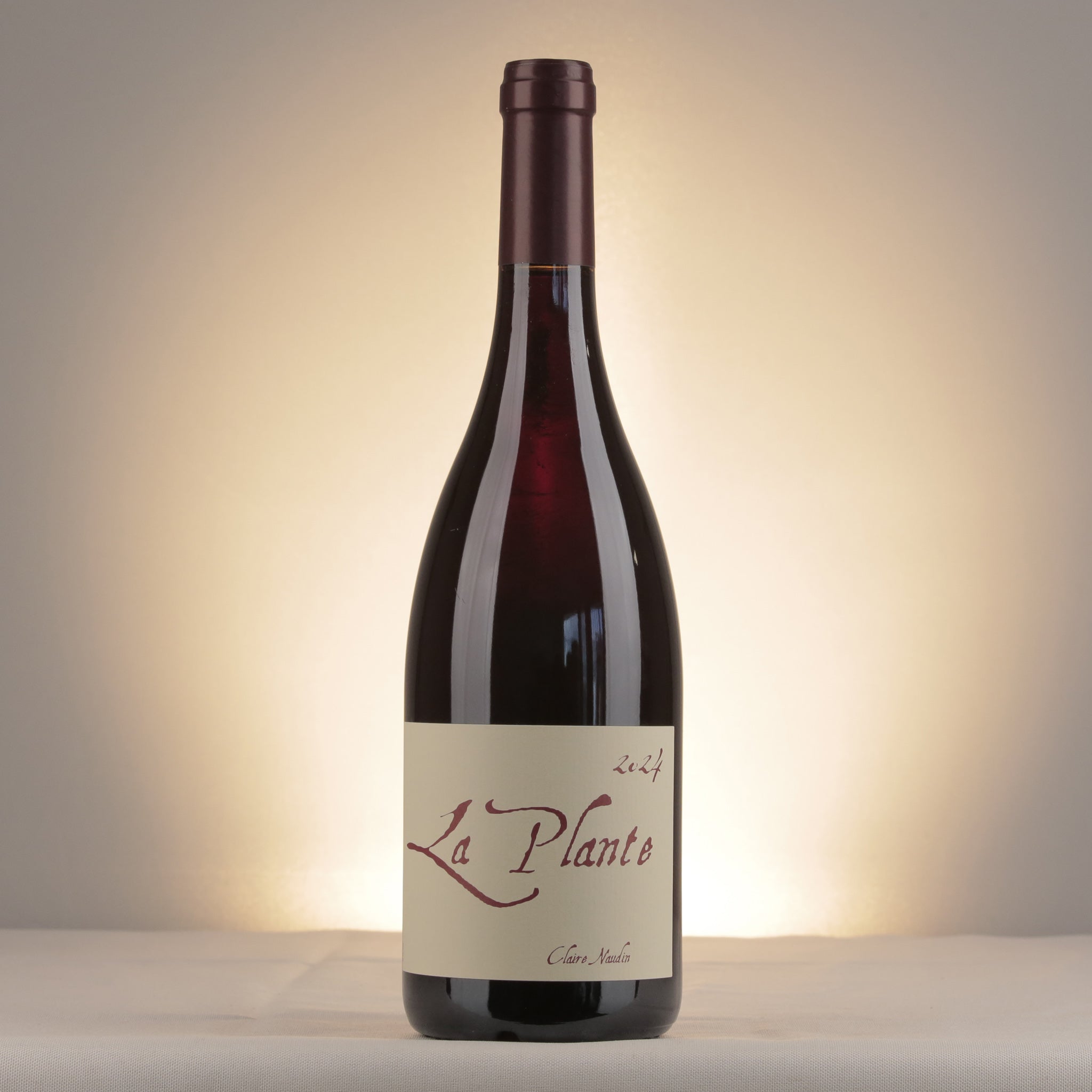 Claire Naudin Bourgogne La Plante 2024 Bottle front