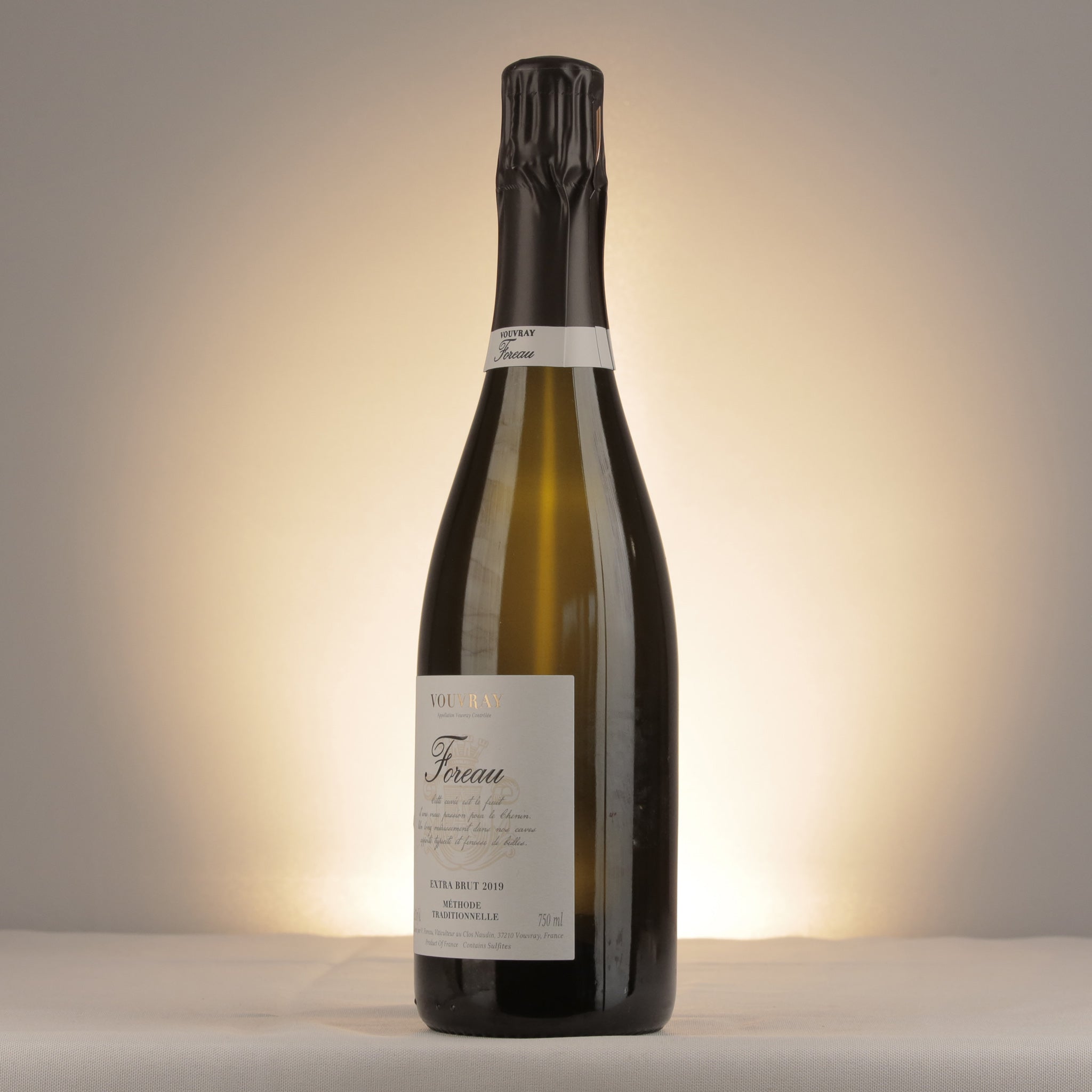 Clos Naudin Foreau Vouvray Extra Brut 2019 Bottle detail