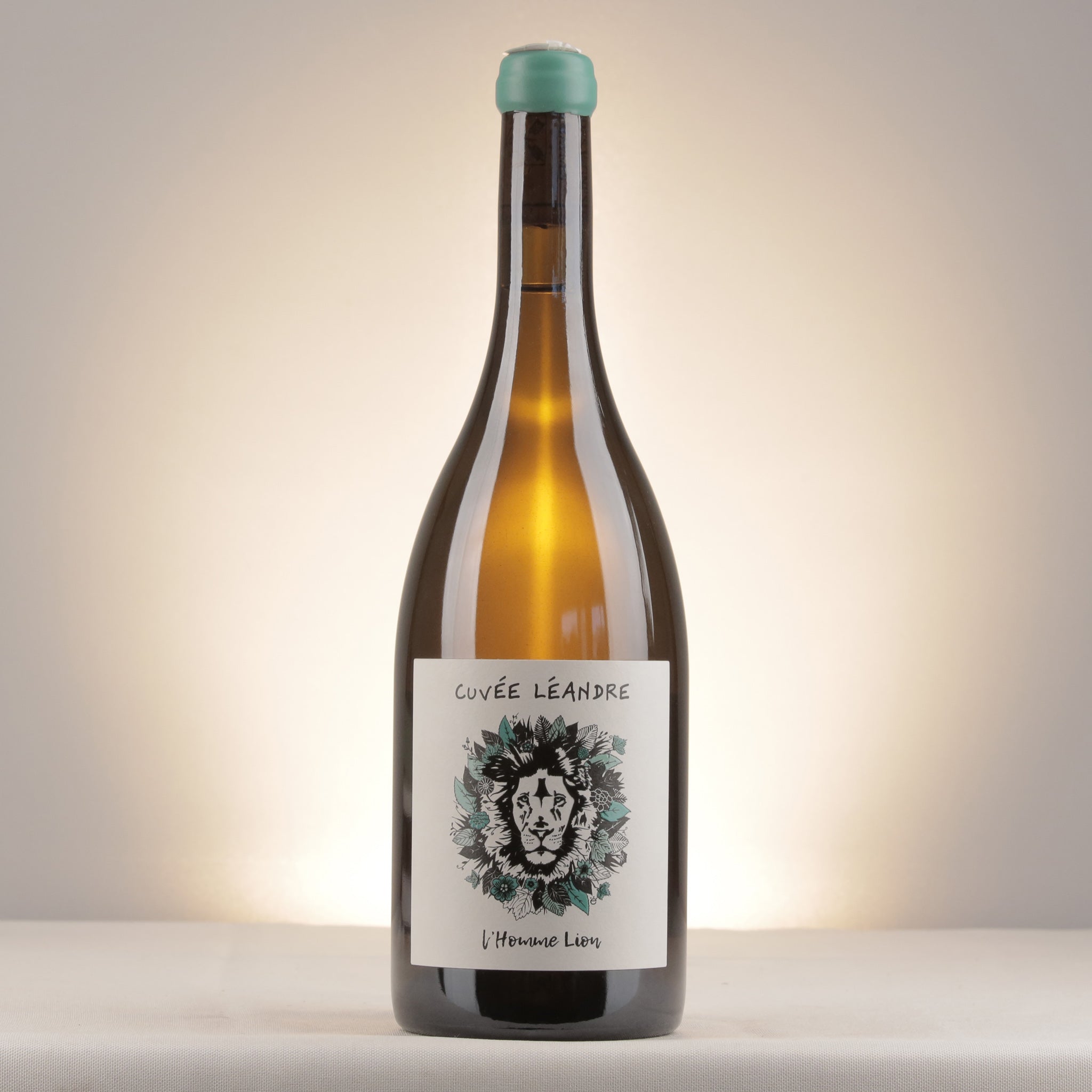 Clos des Vignes du Mayne Julien Guillot Pouilly-Fuisse Cuvée Leandre L'Homme Lion 2017 Bottle front