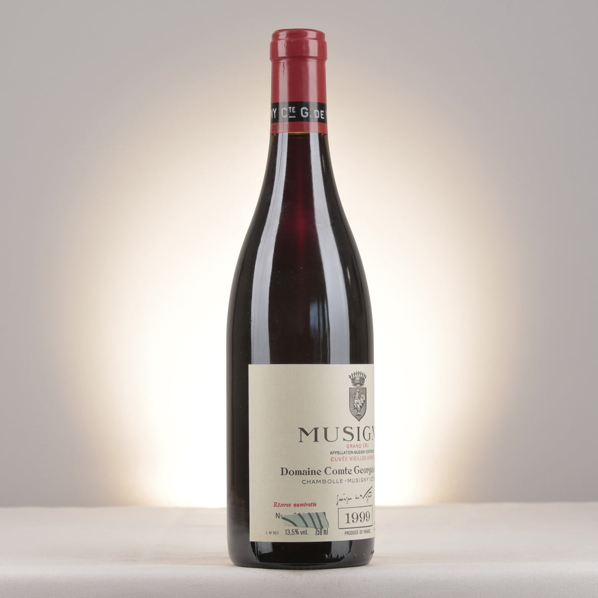 Comte Georges de Vogüé Musigny Grand Cru Cuvée Vieilles Vignes 1999 Bottle turned right