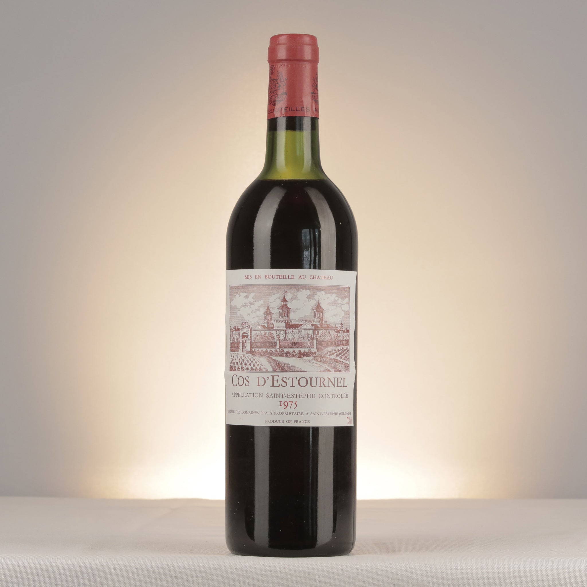 Cos d'Estournel 1975 Bottle front (lot 9137)