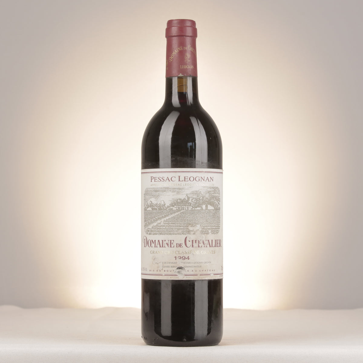 Domaine de Chevalier Pessac-Léognan Rouge 1994 Bottle front