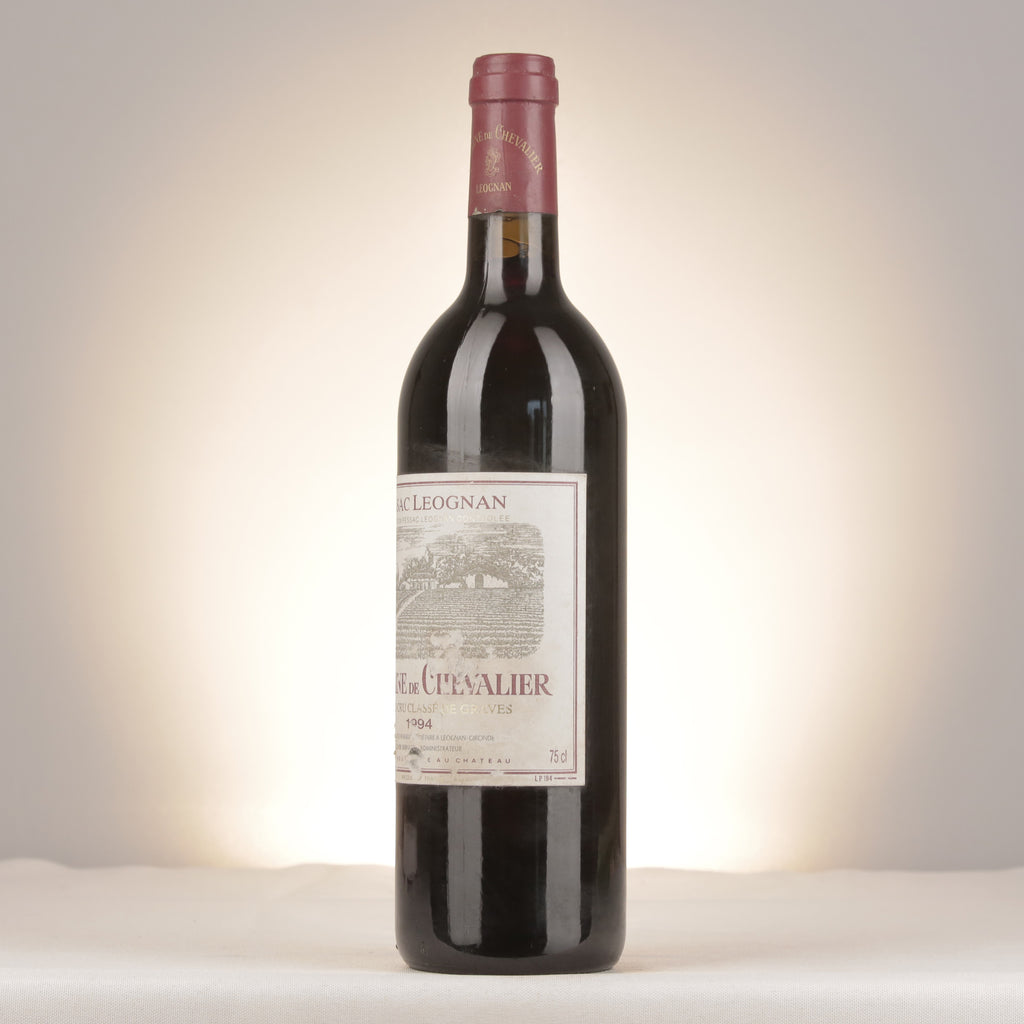 Domaine de Chevalier Pessac-Léognan Rouge 1994 Bottle turned left