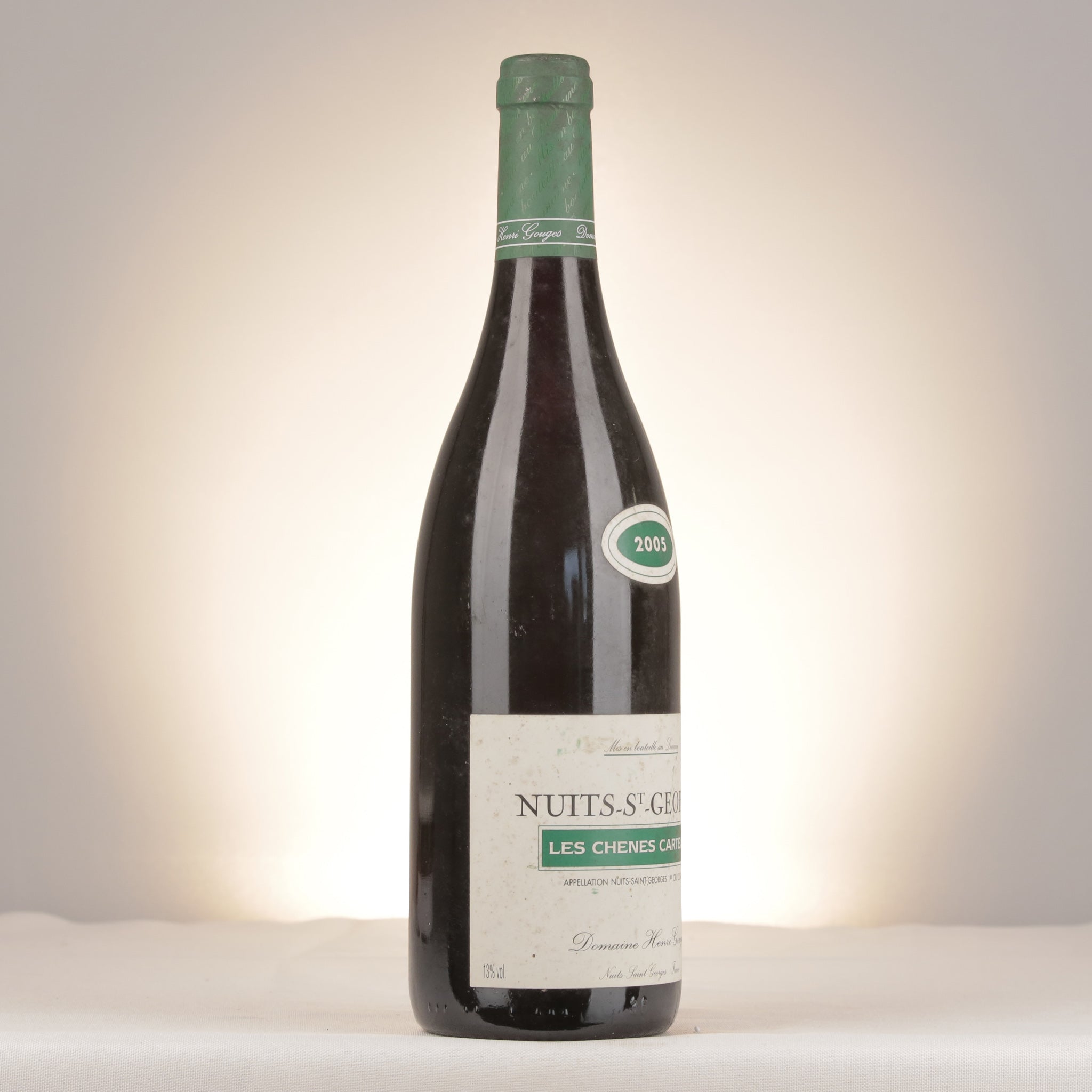 Domaine Henri Gouges Nuits-Saint-Georges 1er Cru Les Chênes Carteaux 2005 Bottle turned right