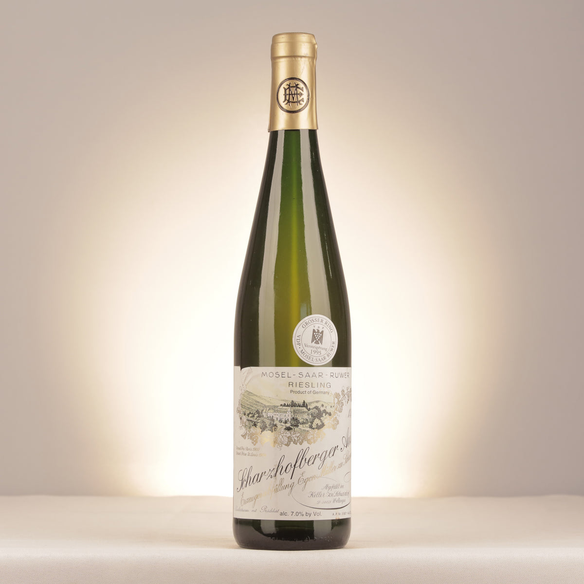 Egon Muller Scharzhofberger Riesling Auslese Goldkapsel Versteigerung Mosel 1994 Bottle front (lot 9ecc)
