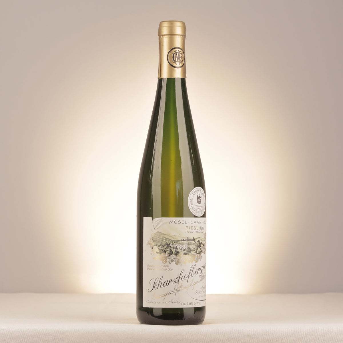 Egon Muller Scharzhofberger Riesling Auslese Goldkapsel Versteigerung Mosel 1994 Bottle turned right (lot 9ecc)