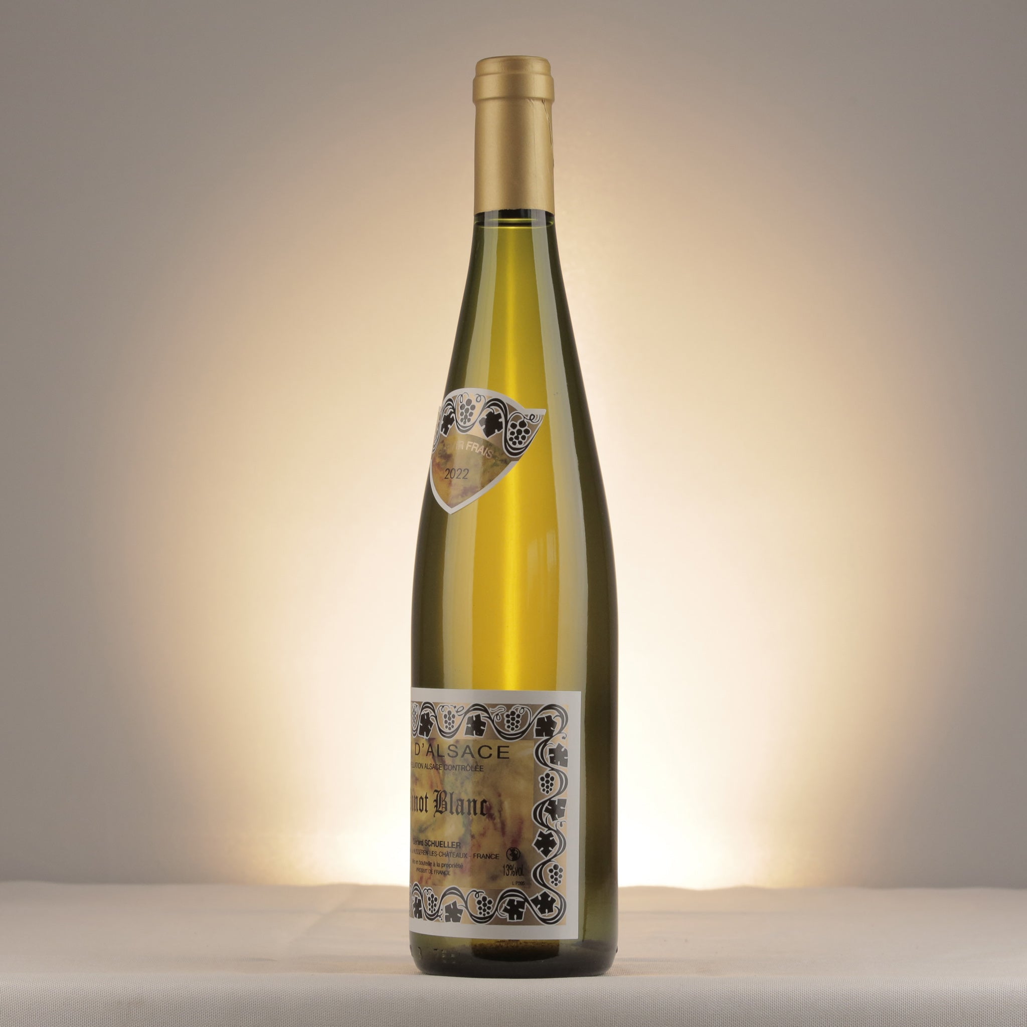 Gérard Schueller Pinot Blanc 2022 Bottle detail