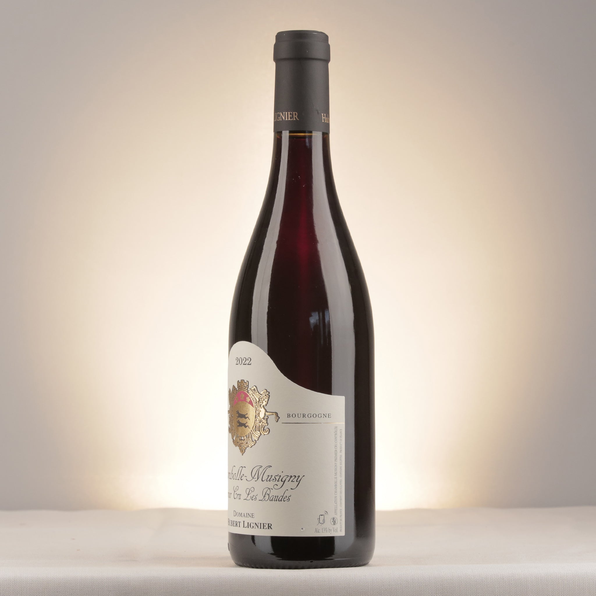 Hubert Lignier Chambolle-Musigny 1er Cru Les Baudes 2022 Bottle detail