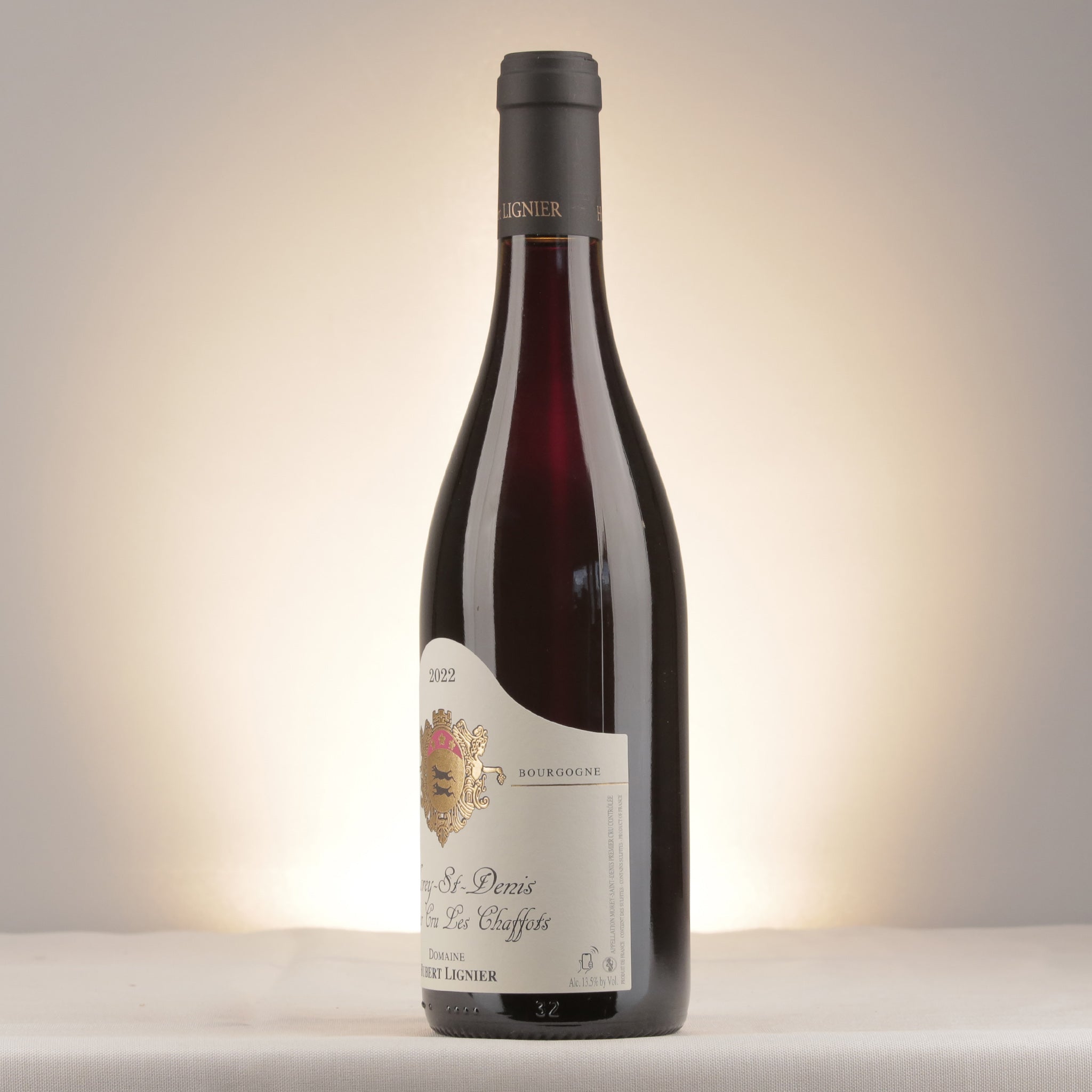 Hubert Lignier Morey-Saint-Denis 1er Cru Les Chaffots 2022 Bottle detail