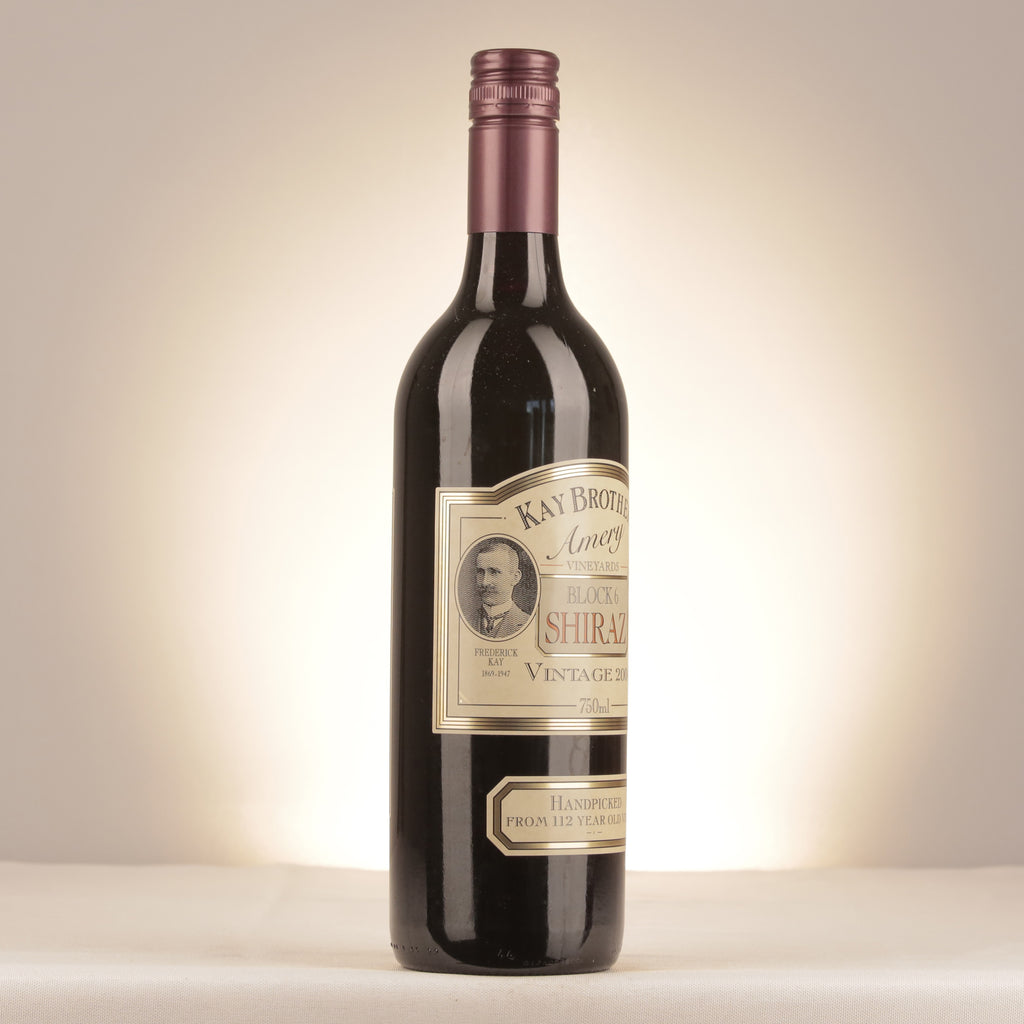 Kay Brothers Amery Vineyards Block 6 Shiraz McLaren Vale 2004 Bottle turned right