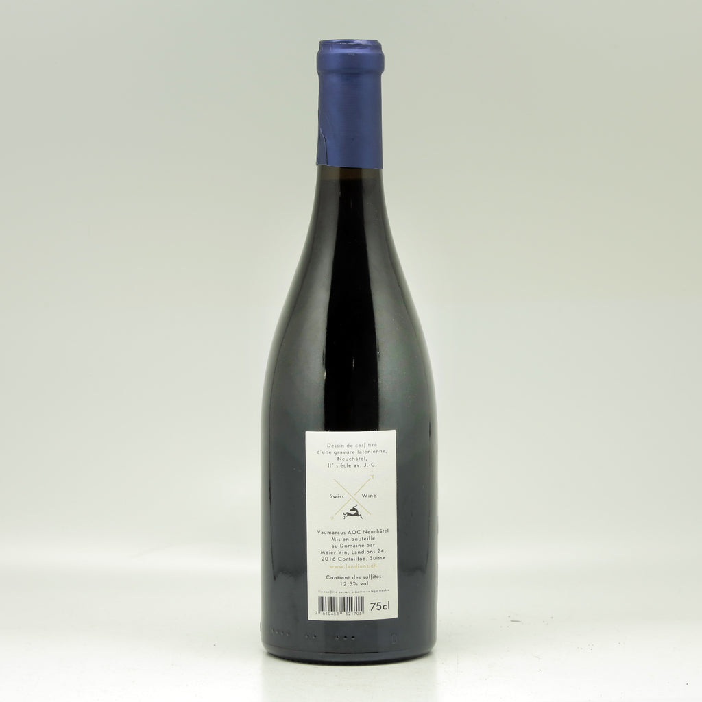 Domaine des Landions Le Clos du Château Pinot Noir 2017 Red wine Bottle