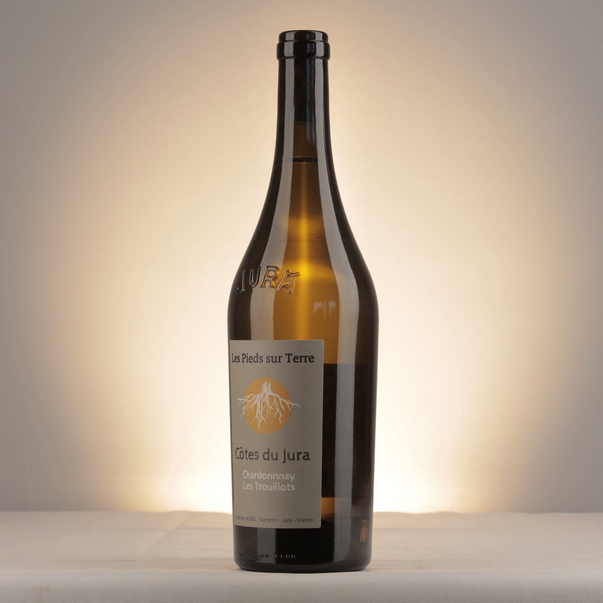 Les Pieds sur Terre Côtes du Jura  Les Trouillots Chardonnay 2022 Bottle detail
