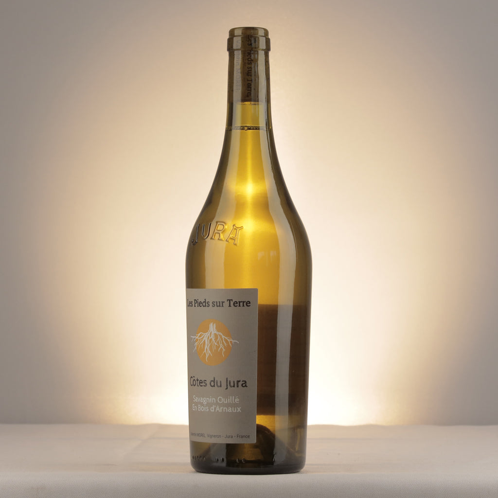 Les Pieds sur Terre En Bois d'Arnaux Savagnin Ouillé 2020 Bottle detail