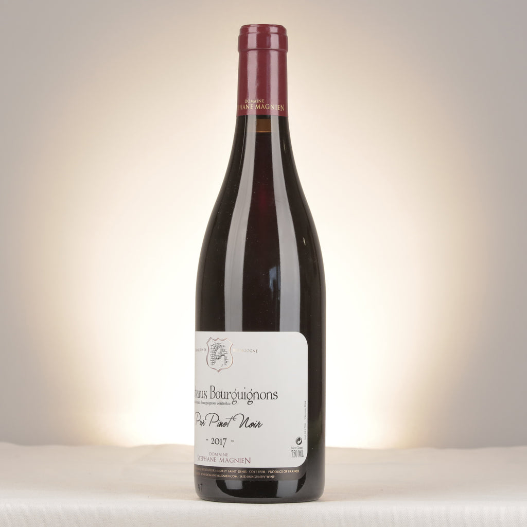 Stéphane Magnien Coteaux Bourguignons "Pur Pinot Noir" 2017 Bottle turned left