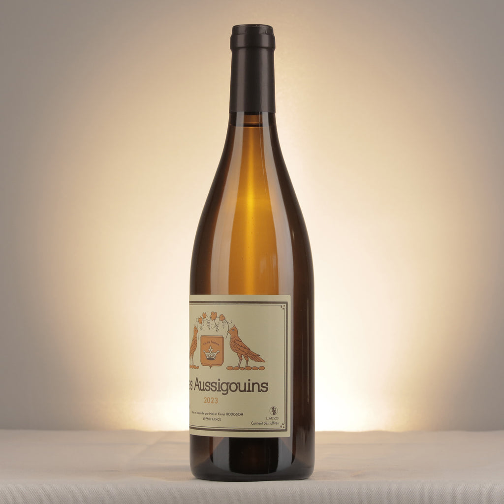 Mai et Kenji Hodgson Les Aussigouins VdF 2023 Bottle detail