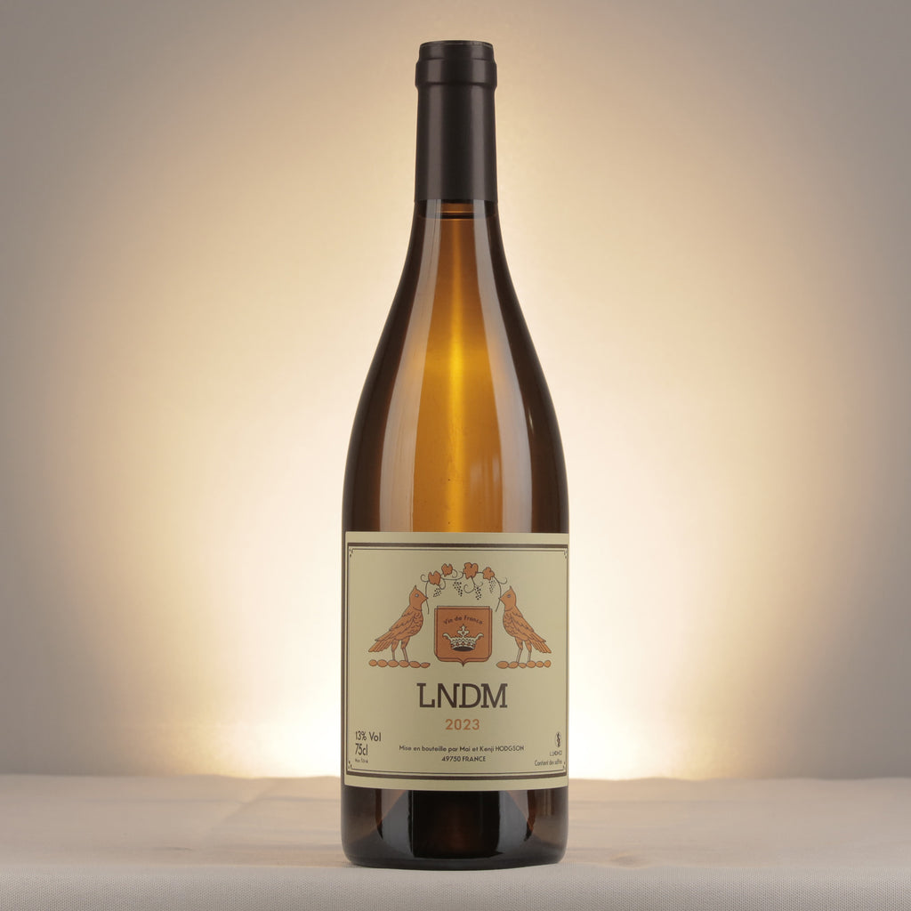 Mai et Kenji Hodgson LNDM 2023 Bottle front