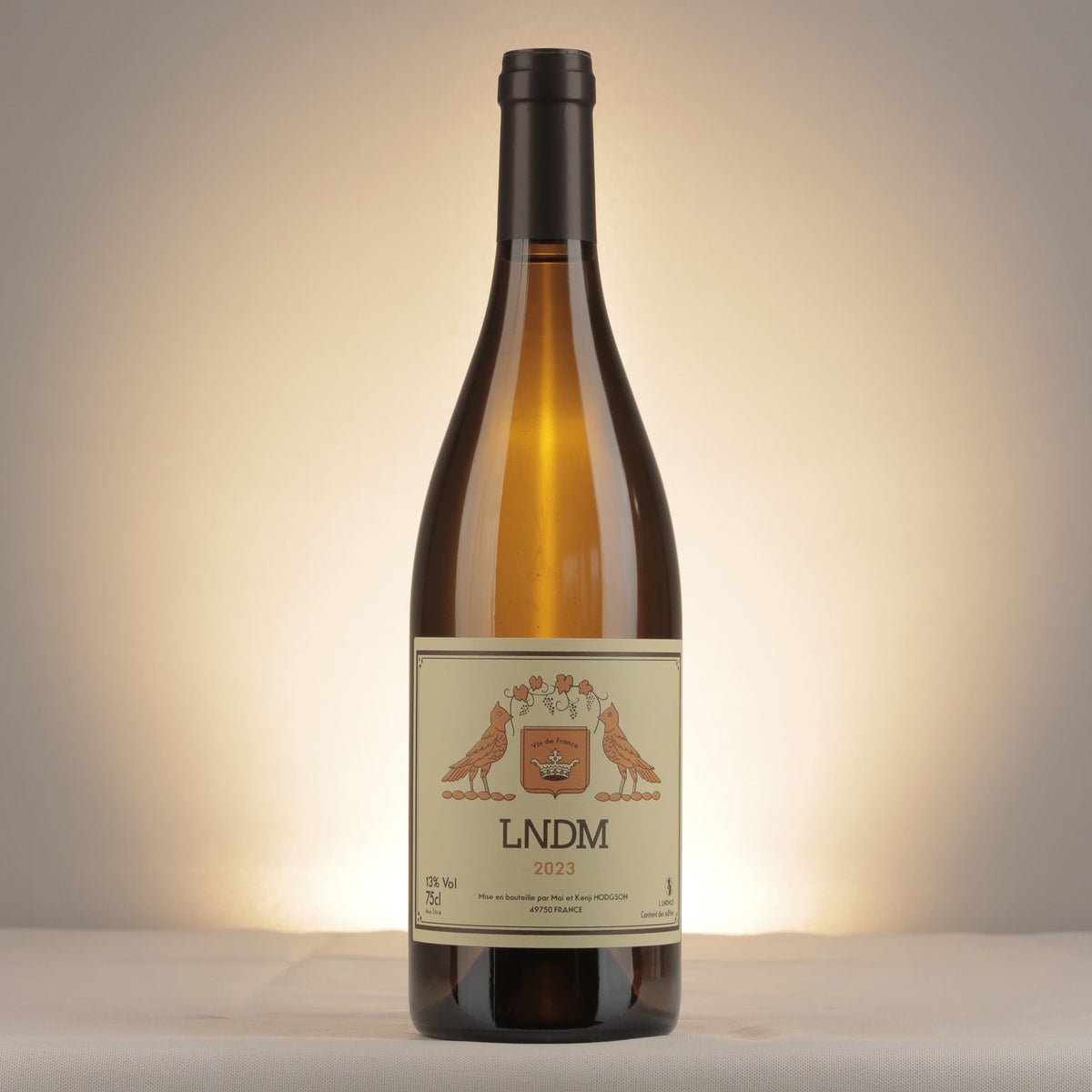 Mai et Kenji Hodgson LNDM 2023 Bottle front