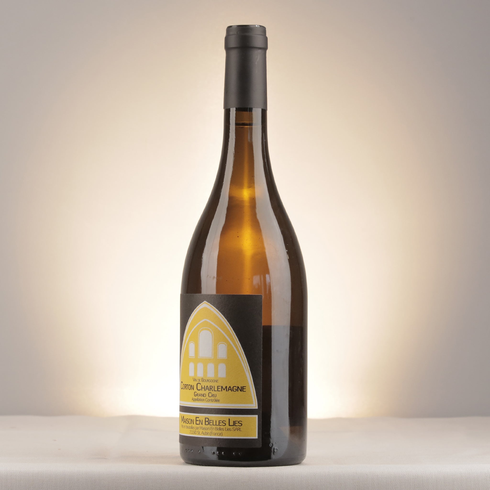 Maison en Belles Lies Corton-Charlemagne Grand Cru 2018 Bottle detail