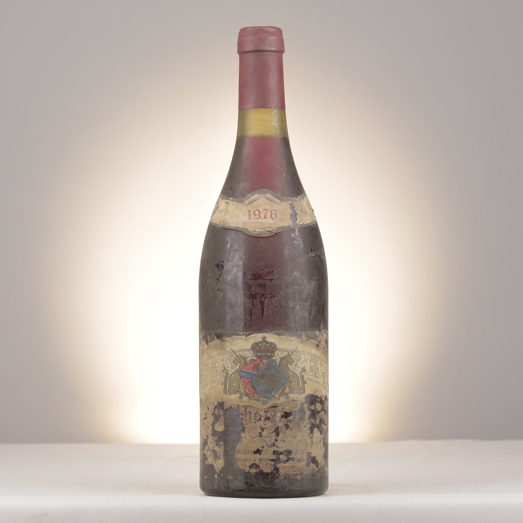 Domaine Mugneret-Gouachon Échezeaux Grand Cru 1976 Bottle front (lot f6fa)