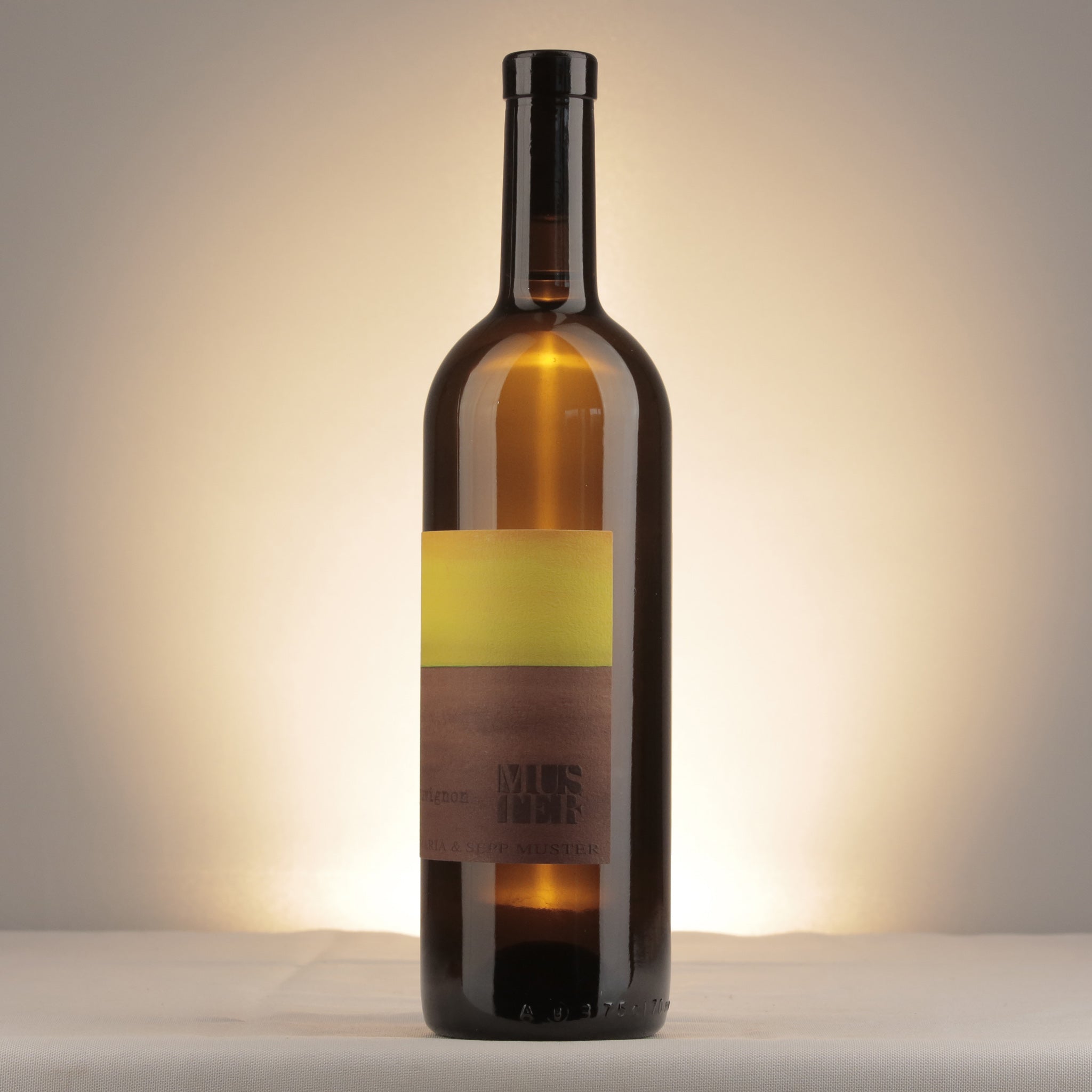 Maria & Sepp Muster Graf Sauvignon 2020 Bottle detail