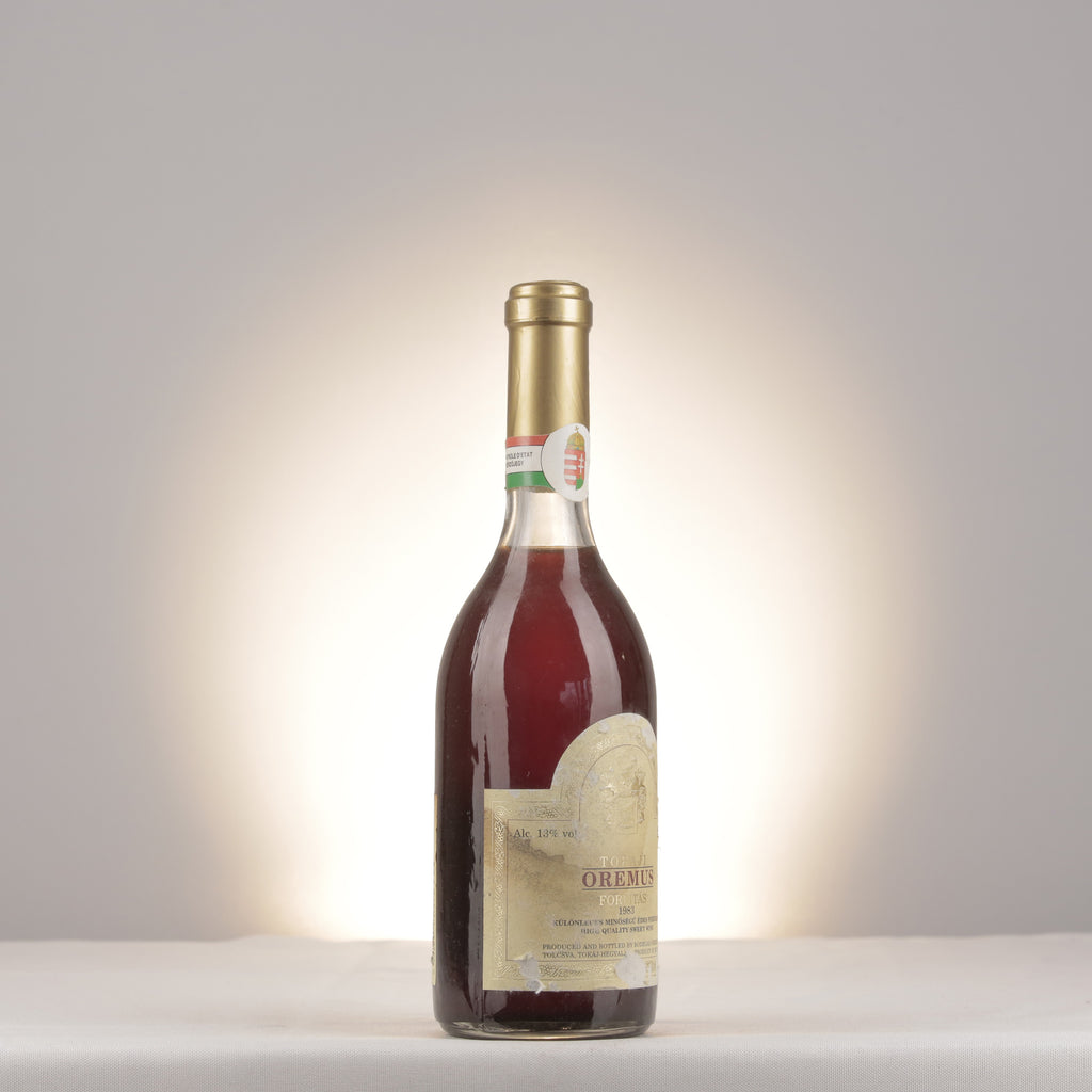 Oremus Tokaji Fordítás 1983 Bottle turned right