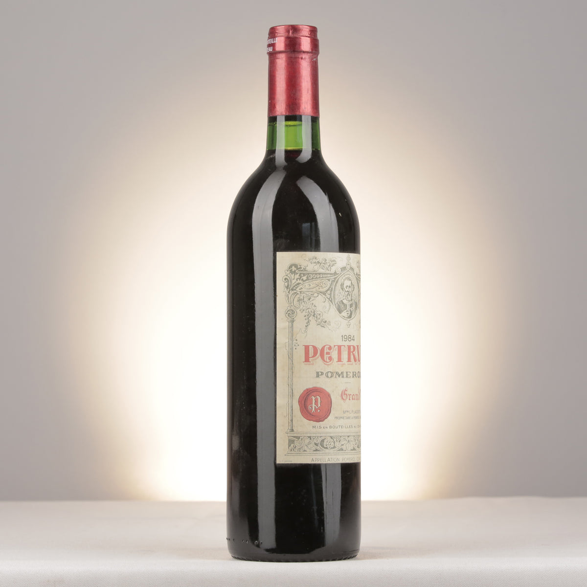 Pétrus 1984 Bottle turned right