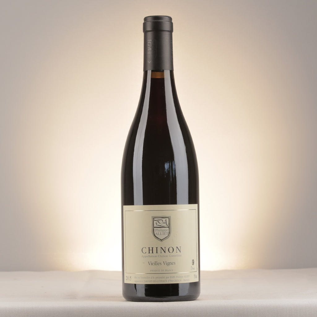 Philippe Alliet Chinon Vieilles Vignes 2015 Bottle front