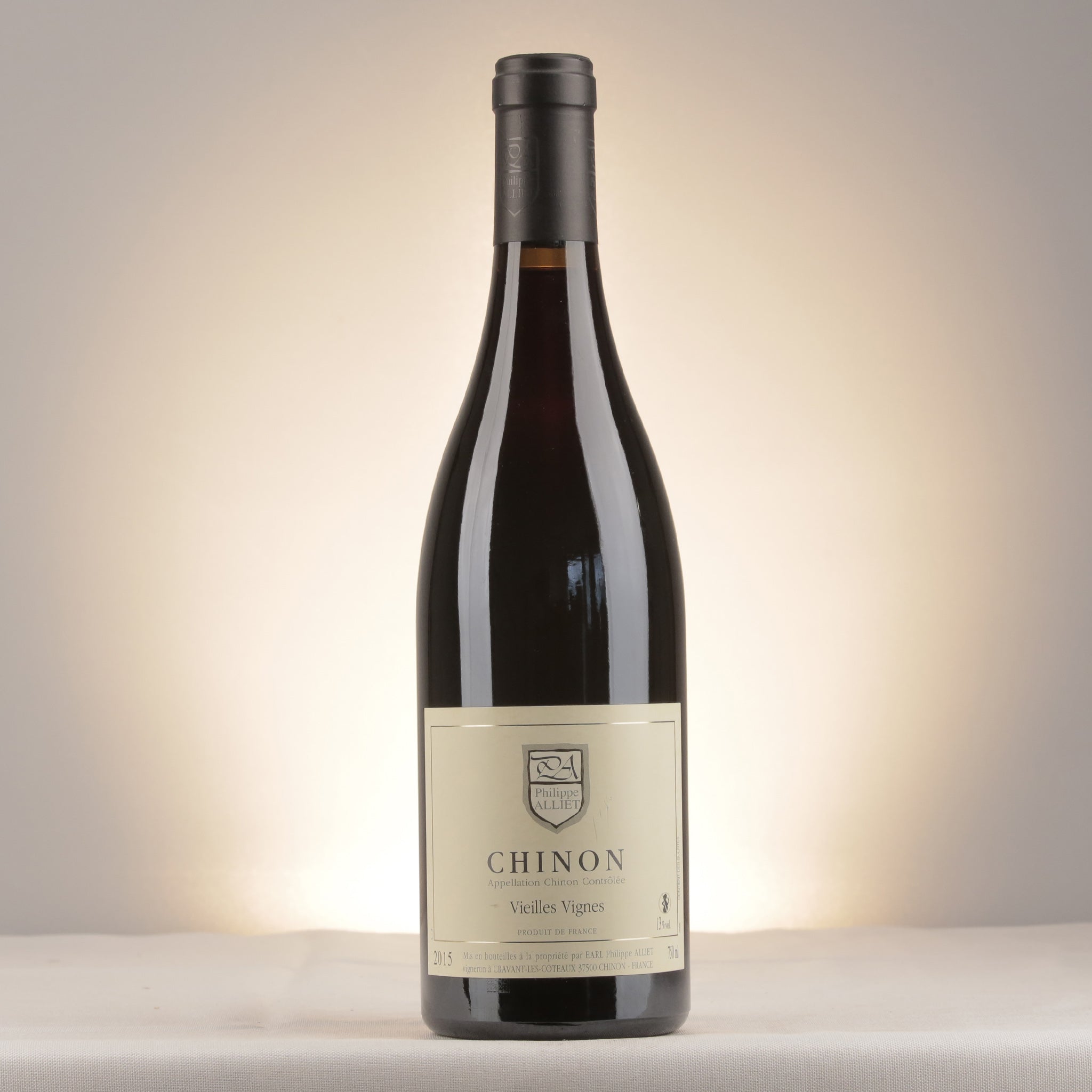 Philippe Alliet Chinon Vieilles Vignes 2015 Bottle front