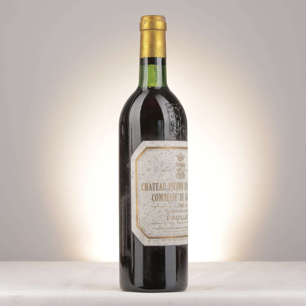 Pichon Comtesse Château Pichon Longueville Comtesse de Lalande 1983 Bottle turned right (lot fe7f)