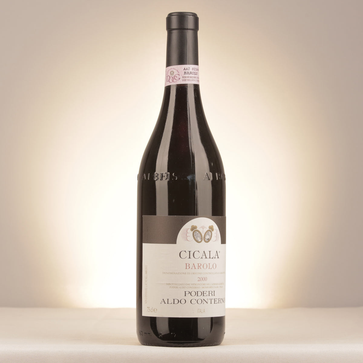 Poderi Aldo Conterno Barolo Cicala 2000 Bottle turned right