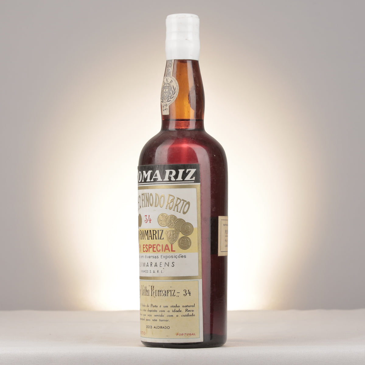 Romariz 1834 Bottle turned left